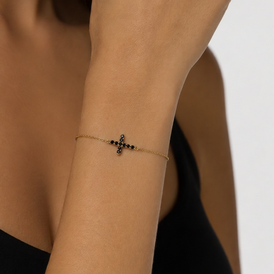 Pulseira Crucifixo Zircônia Preta Dourada